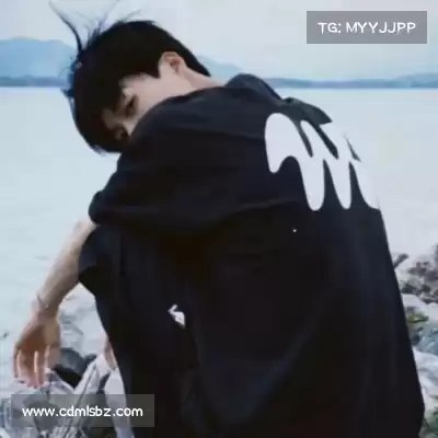 屈融健